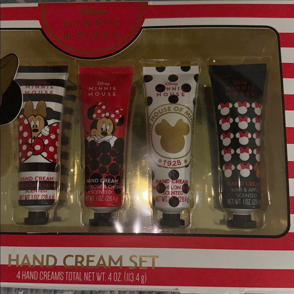 Disney Minnie Mouse Hand Cream Collection - Four Different Fragrances NIB - Picture 2 of 4